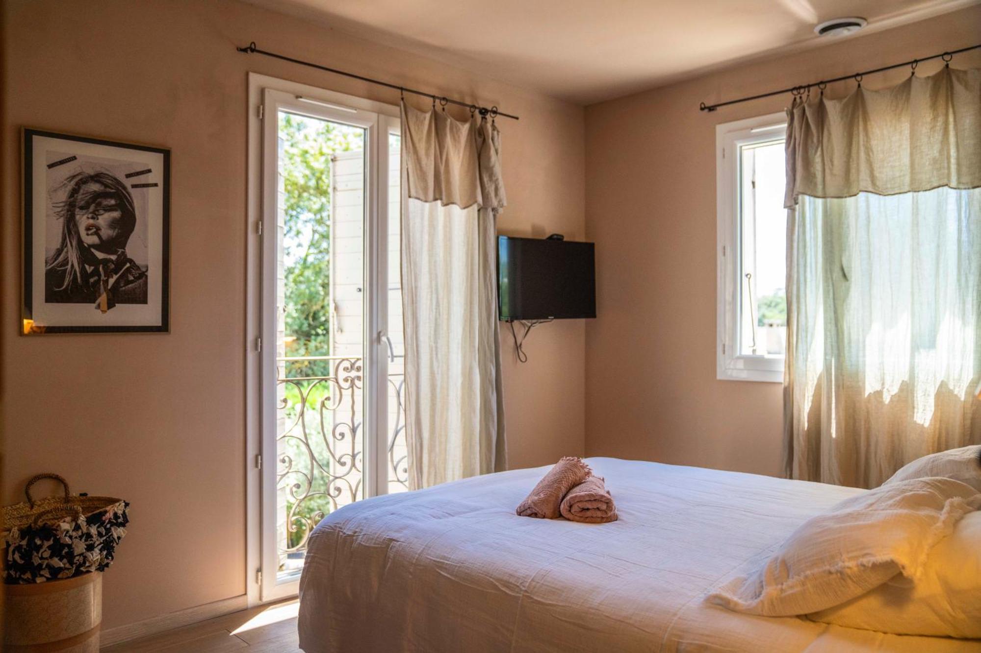 Villa Aprile Saint-Etienne-du-Gres Ngoại thất bức ảnh